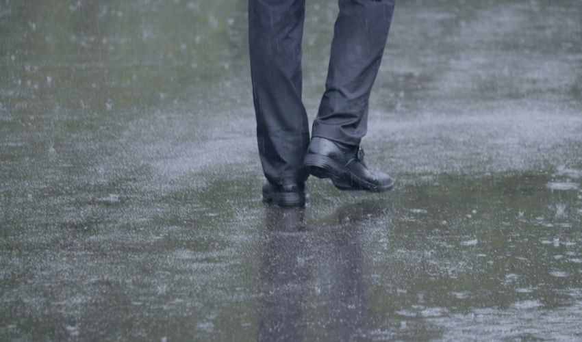 WEBリスクマネジメントの4原則(雨の日をリスクで考える)